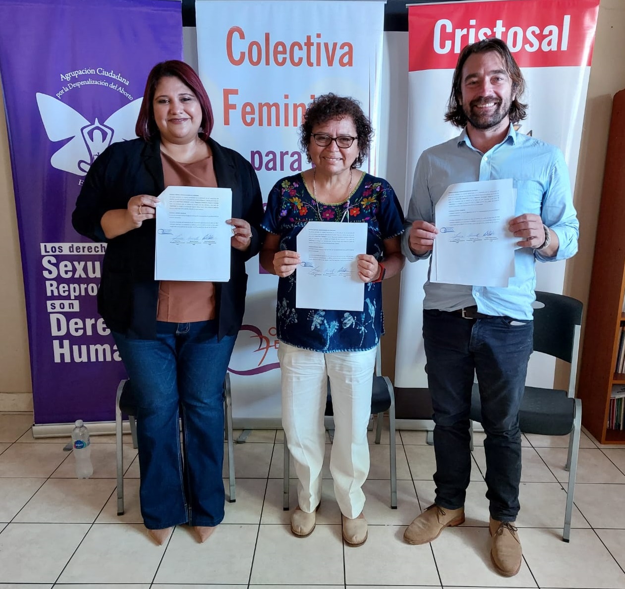 Convenio de cooperación entre Cristosal, Agrupación Ciudadana por la ...